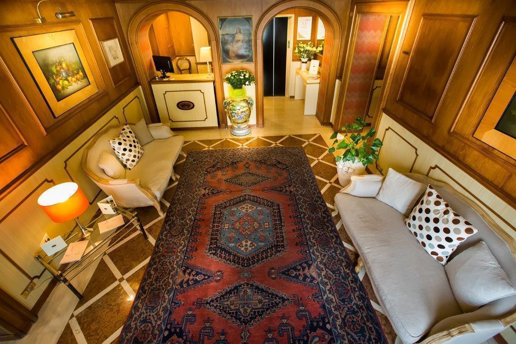 Hotel Camerlengo Corridonia Luaran gambar